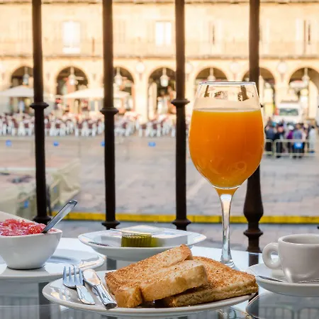 Konukevi Luxury Plaza Salamanca