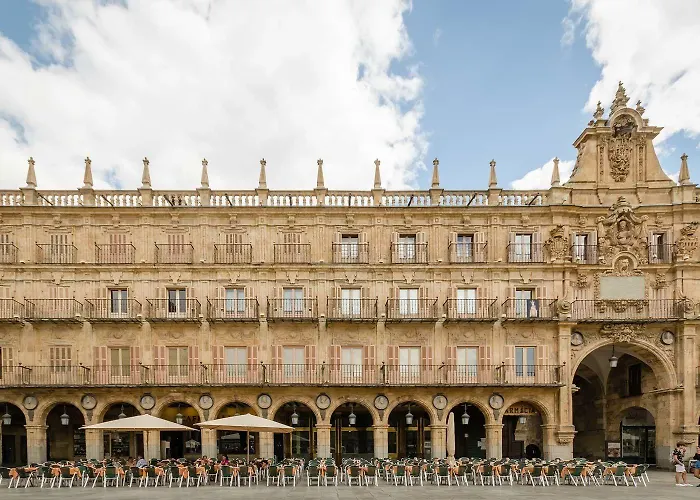 Luxury Plaza Gasthuis 4*